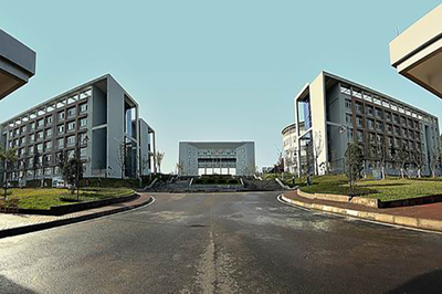 宜賓縣商職中 職業教育的光彩之路